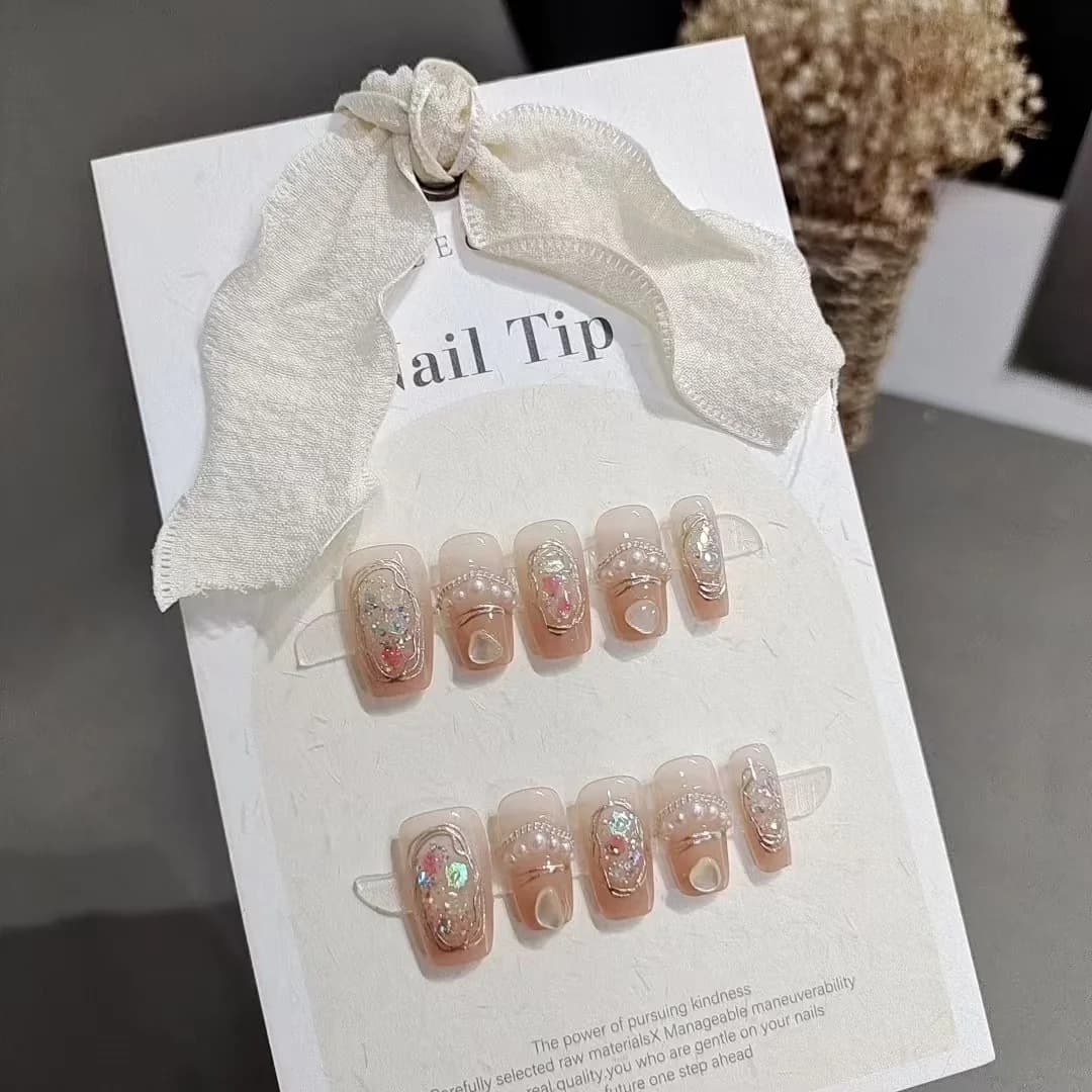Nalepovací nehty, krátký coffin, aurora shell s perlami, 10 ks