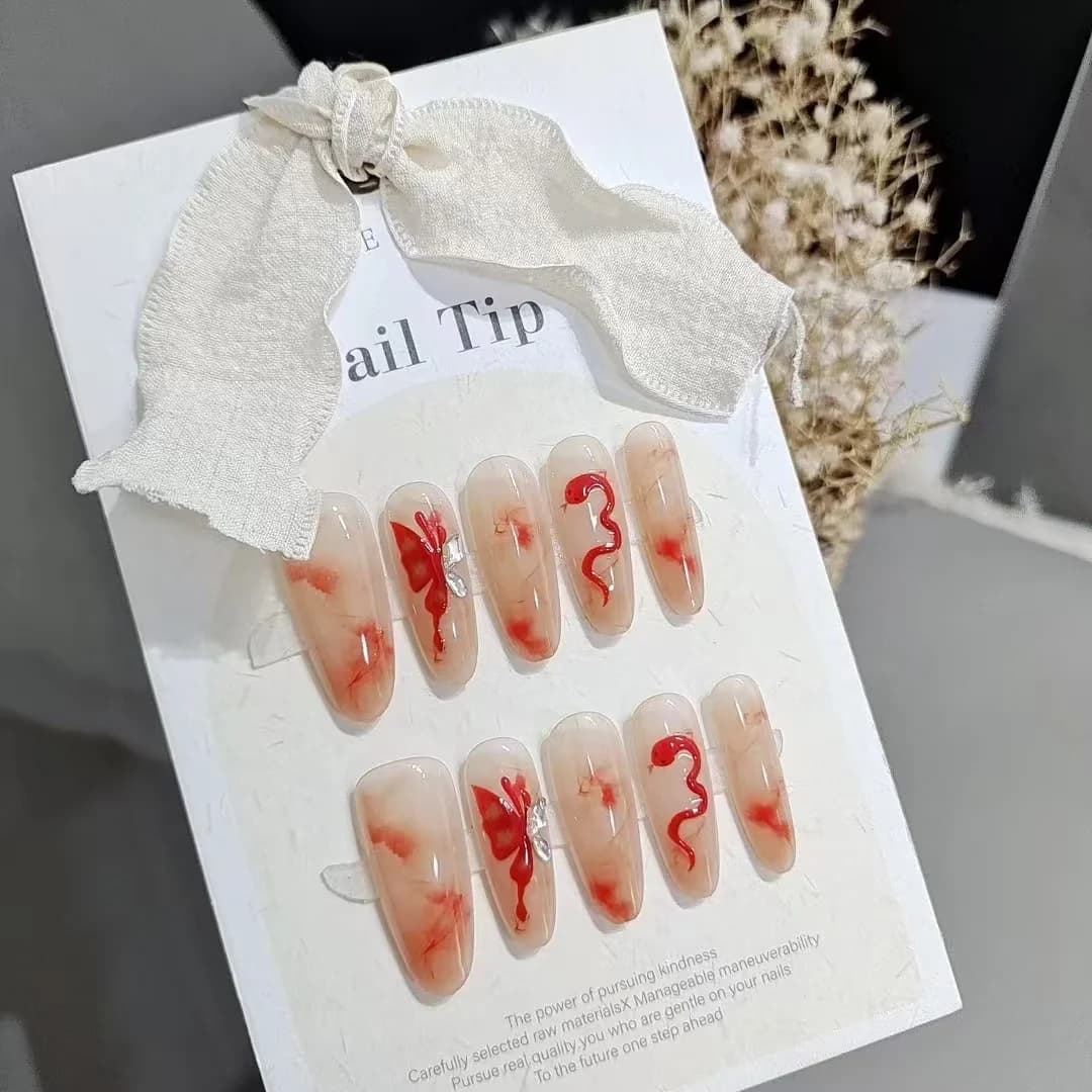 Ručně vyráběné nalepovací nehty s designem motýla a hada, dlouhý almond tvar