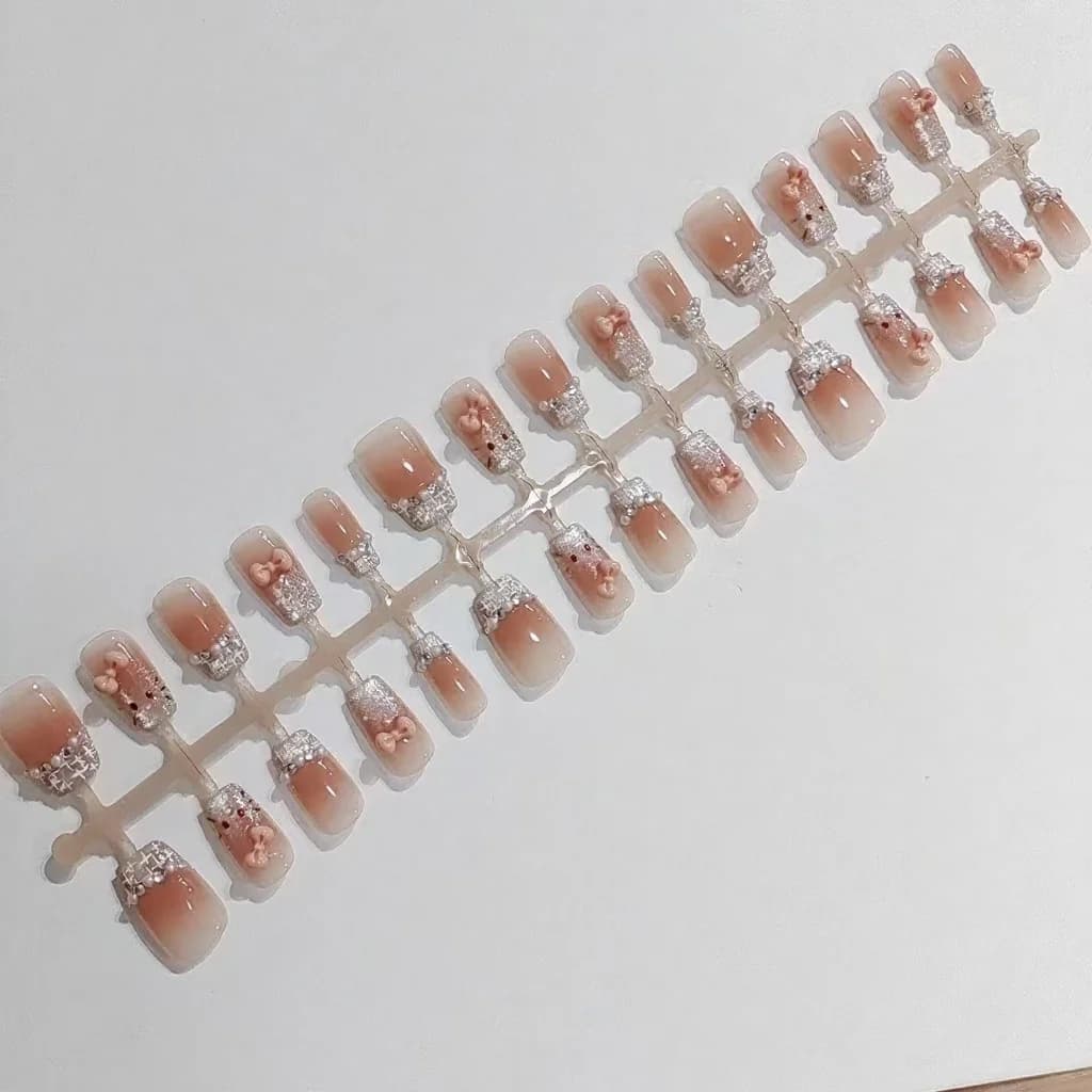 Nalepovací nehty, krátký čtverec, roztomilý kreslený design kočky, 30 kusů