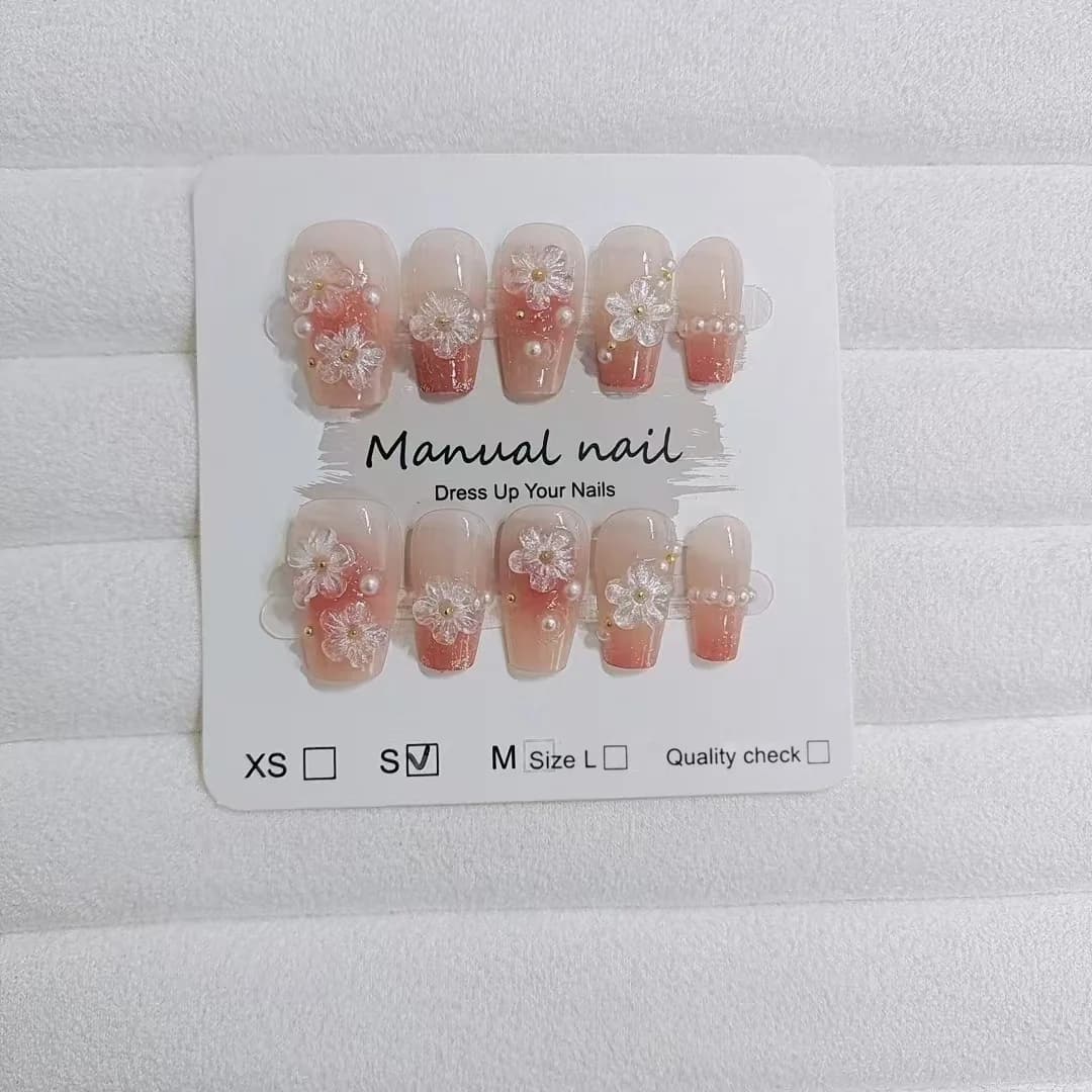 Květinové nalepovací nehty, krátký tvar coffin, roztomilý blush design, 10 kusů