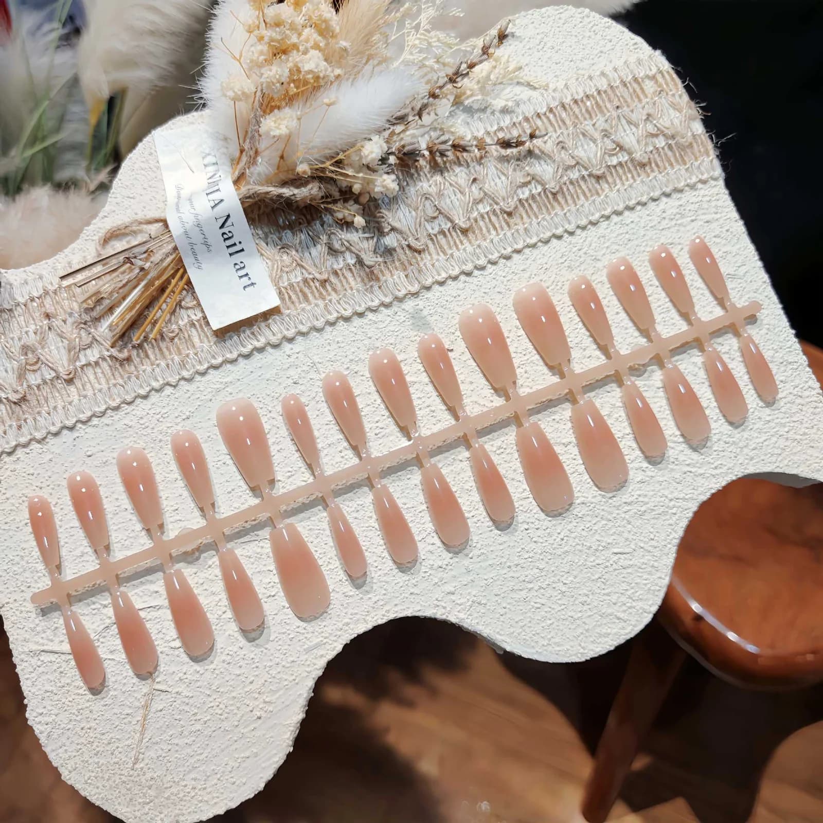 Nalepovací nehty, design Blush, 30 ks, krátké/střední, tvar coffina